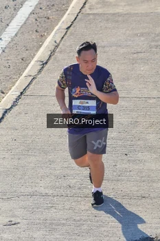Runner Photo 1717851