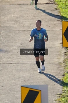 Runner Photo 1717886