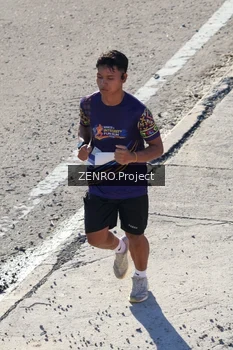 Runner Photo 1717915