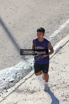 Runner Photo 1717917