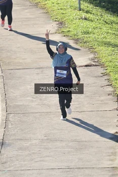 Runner Photo 1717937