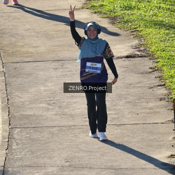 Runner Photo 1717939