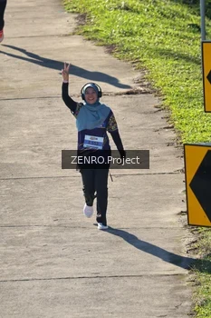 Runner Photo 1717942