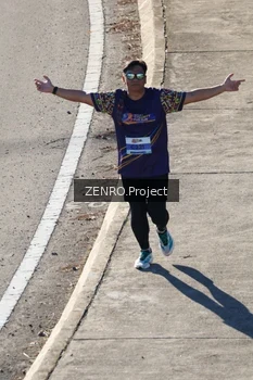 Runner Photo 1717959