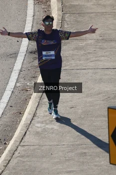 Runner Photo 1717960