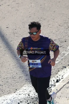 Runner Photo 1717969