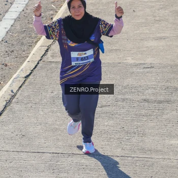 Runner Photo 1717973