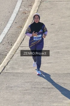 Runner Photo 1717975