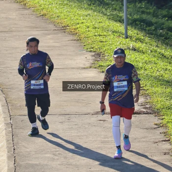 Runner Photo 1718007