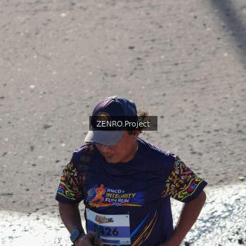 Runner Photo 1718021