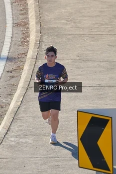 Runner Photo 1718061
