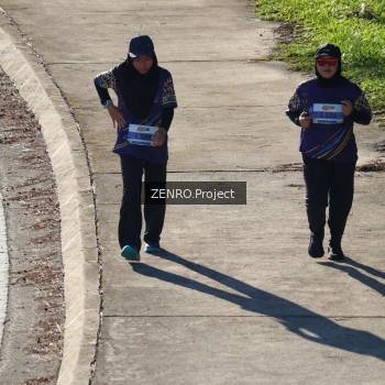Runner Photo 1718085