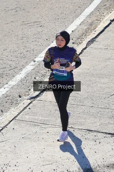 Runner Photo 1718114