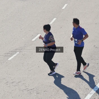 Runner Photo 1718129