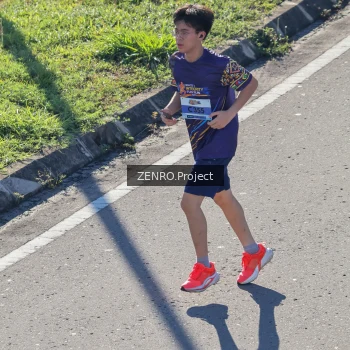 Runner Photo 1718134