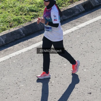 Runner Photo 1718139