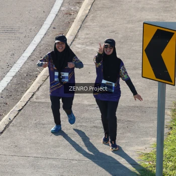 Runner Photo 1718174