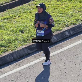 Runner Photo 1718274
