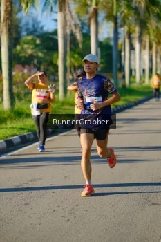 Runner Photo 1718301