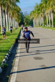 Runner Photo 1718386