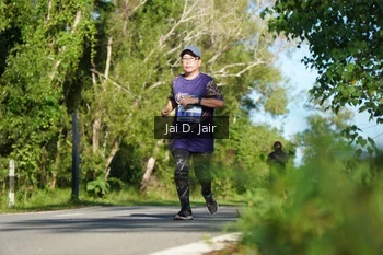 Runner Photo 1718873