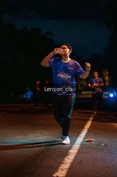Runner Photo 1719449