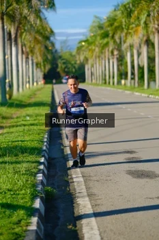Runner Photo 1721410