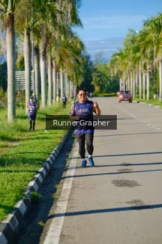 Runner Photo 1721477