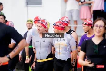 Runner Photo 1722543