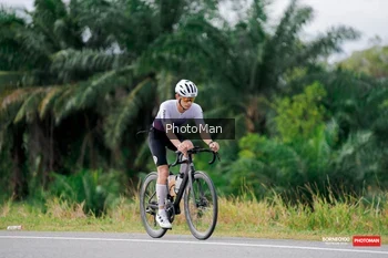 Runner Photo 1723103