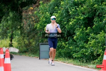 Runner Photo 1723173