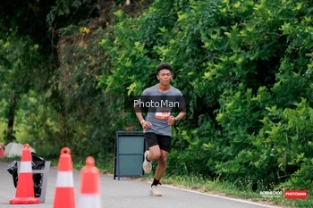 Runner Photo 1723341