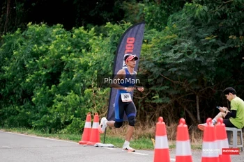 Runner Photo 1723349