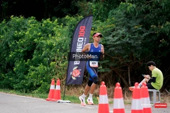 Runner Photo 1723350