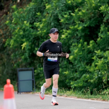 Runner Photo 1723354
