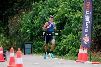 Runner Photo 1723365