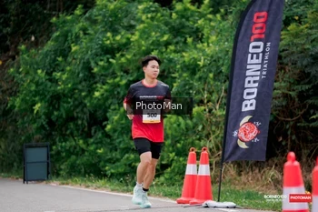 Runner Photo 1723417
