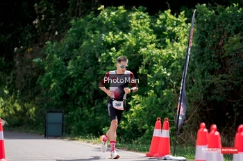 Runner Photo 1723647