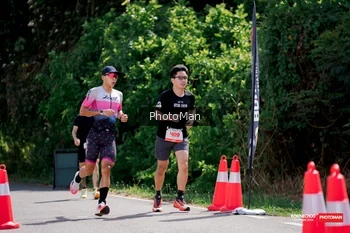 Runner Photo 1723743