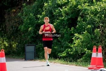 Runner Photo 1723813