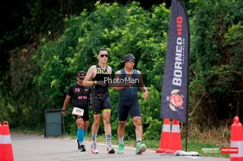 Runner Photo 1723858