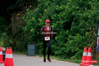 Runner Photo 1723885
