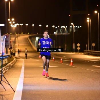 Runner Photo 1724345