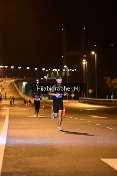 Runner Photo 1725028