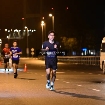 Runner Photo 1725184