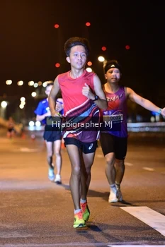 Runner Photo 1725213