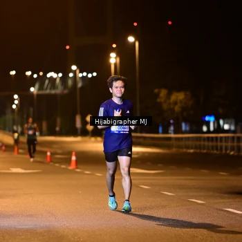 Runner Photo 1725365