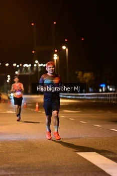 Runner Photo 1725395