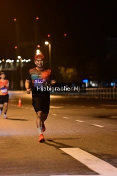 Runner Photo 1725397