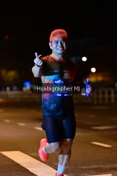 Runner Photo 1725398